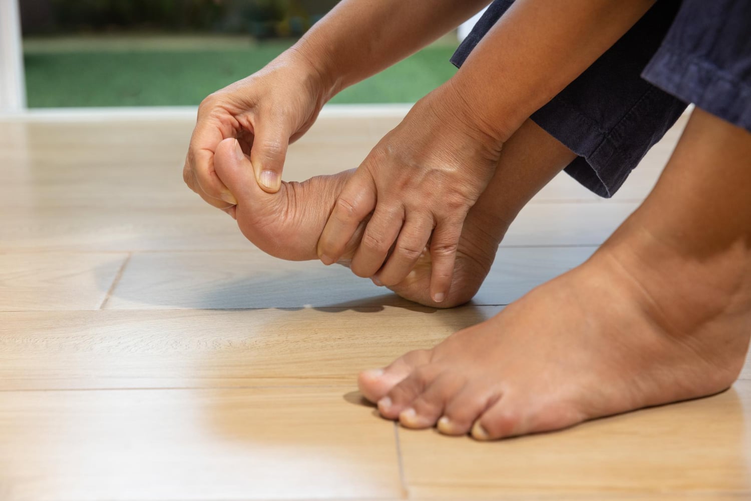 5 Potential Causes of Swollen or Inflamed Feet: Apple Podiatry Group:  Podiatrists